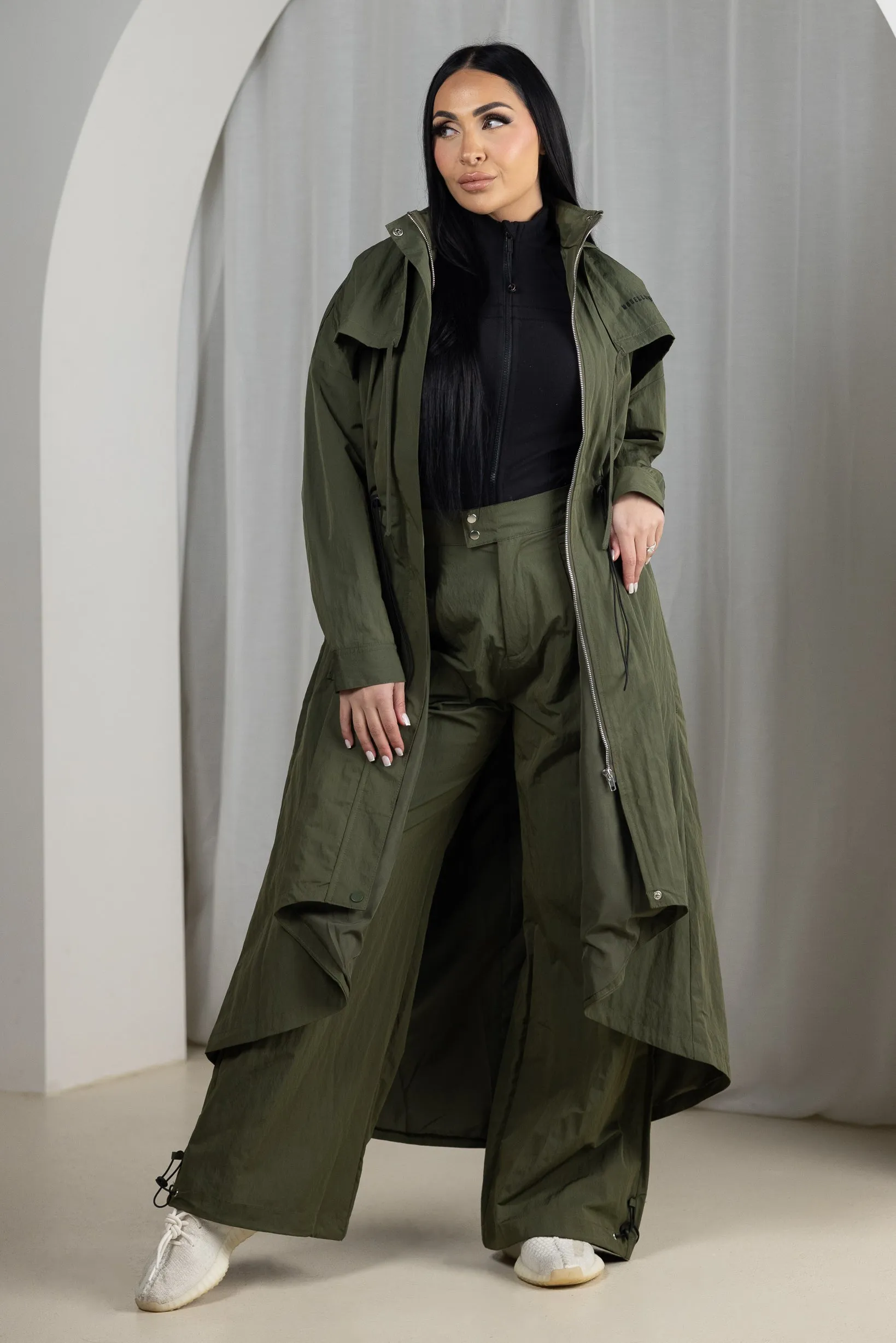 Modelle/Move Archi Parachute Pants