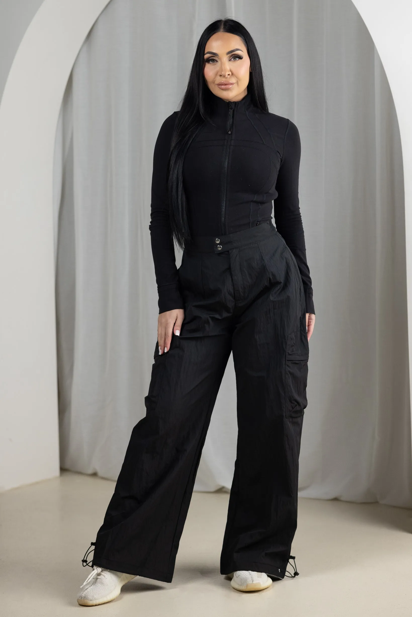 Modelle/Move Archi Parachute Pants
