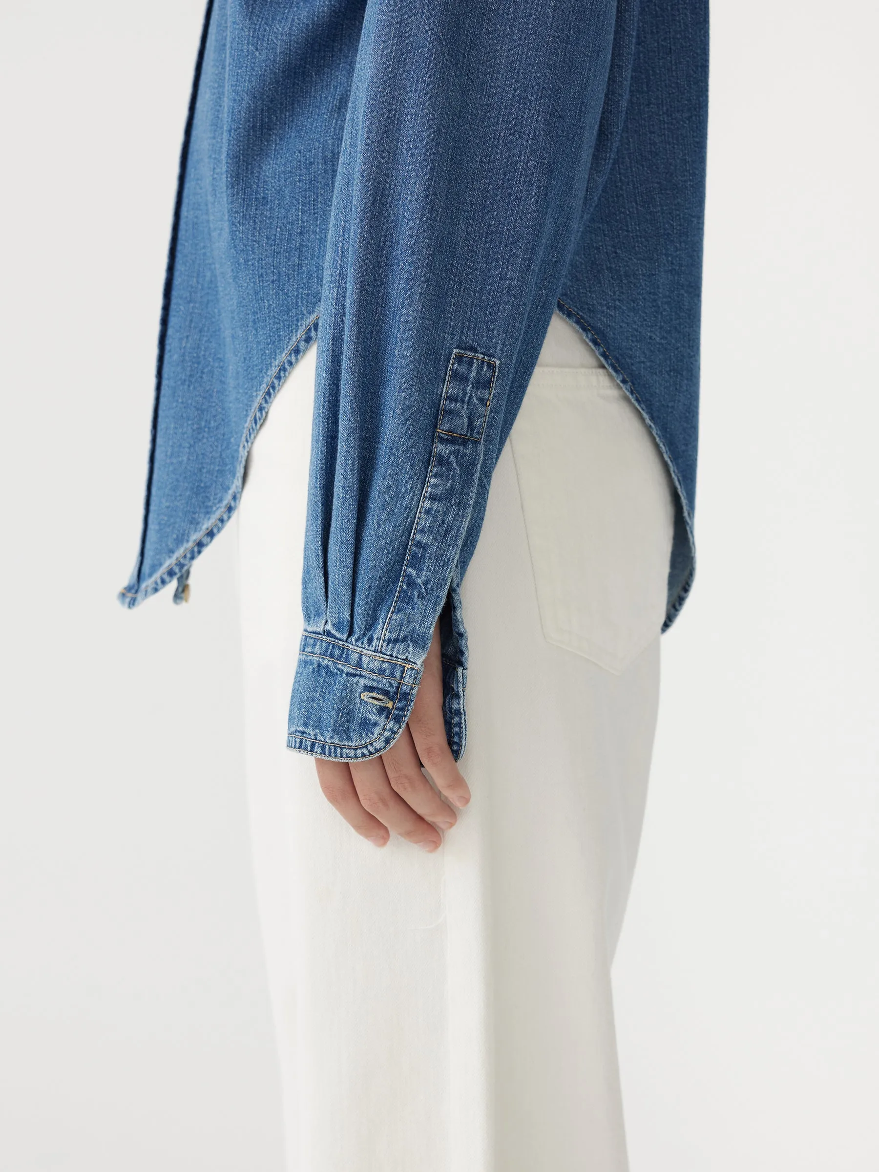 scoop hem denim shirt