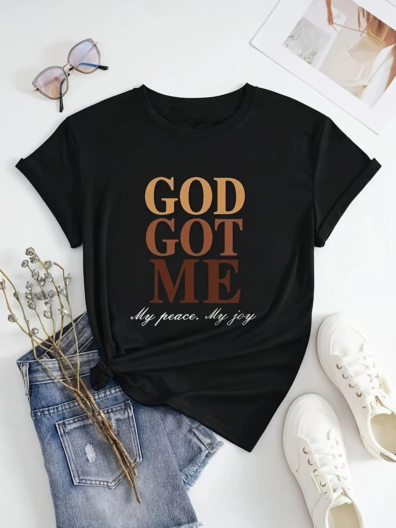 Vibrant Alphabet Letter Print Crew Neck T-Shirt - Soft Mid-Elasticity Polyester Fabric, Machine Washable, Short Sleeve, Regular Length, Young Style for Spring, Summer, and Fall - Perfect for Casual Daily Wear